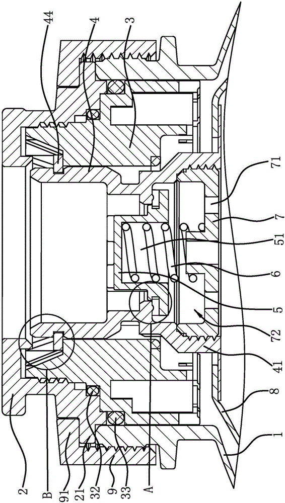 Wine output structure of plastic wine bucket