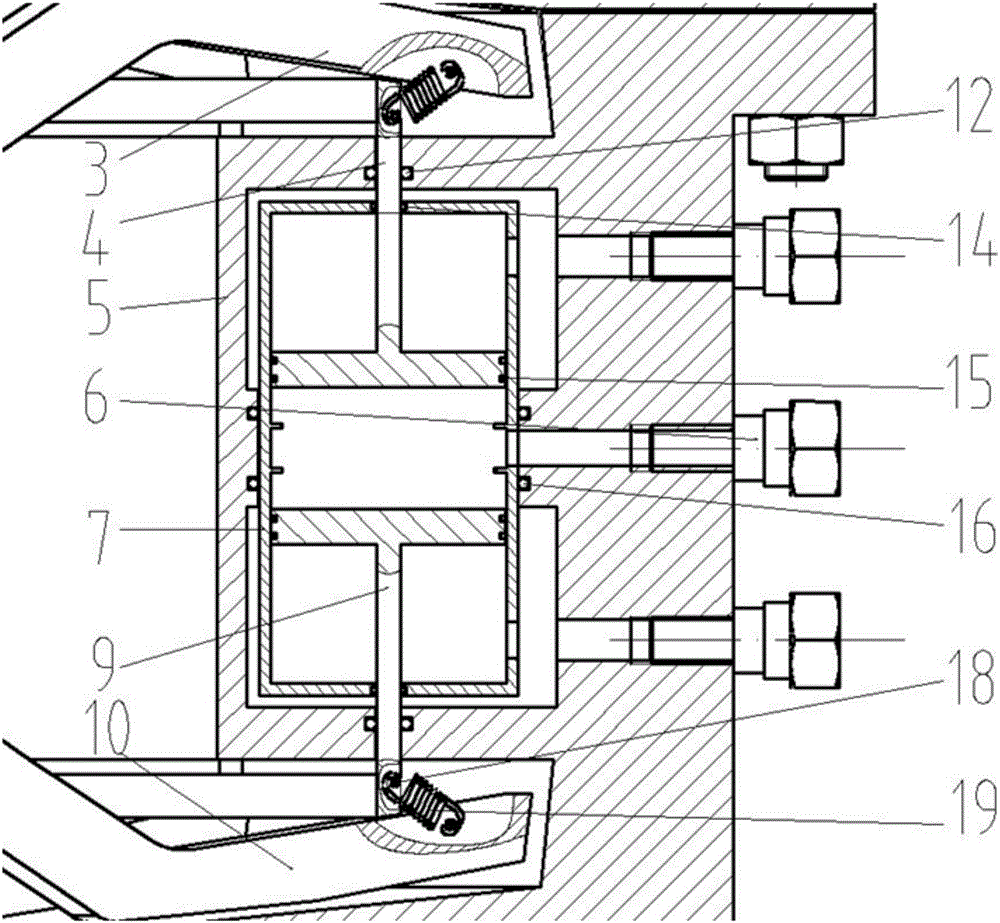 Underwater manifold connector