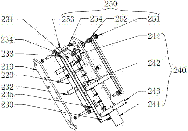 Cloth cutting and conveying device and multi-type packaging integrated machine