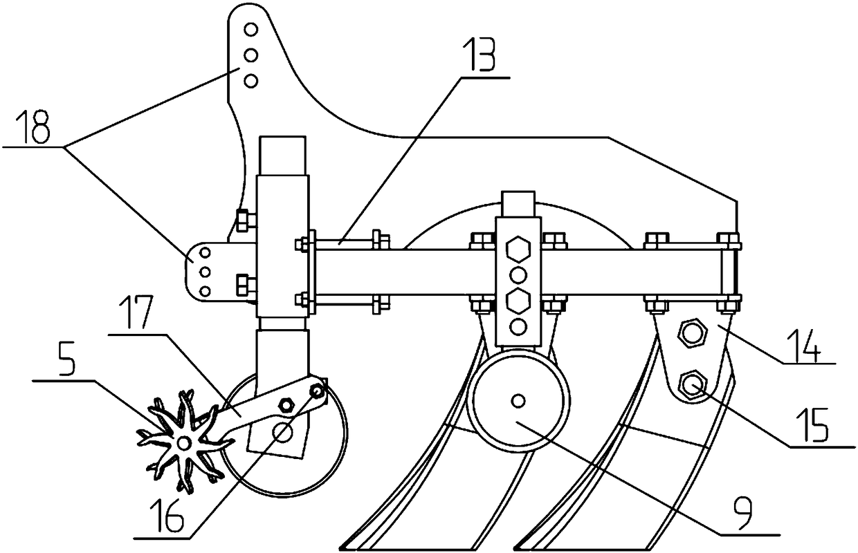 Anti-blocking subsoiler applicable to non-tillage farming