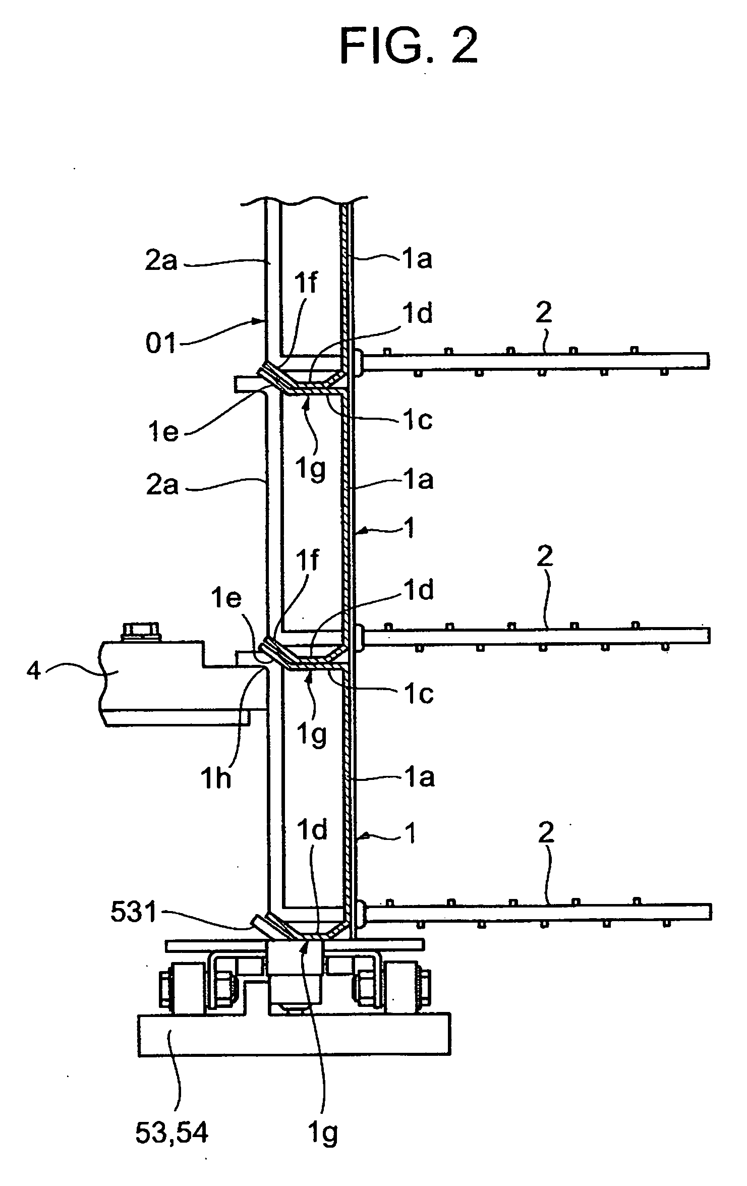 Flexible transfer installation and foodstuff transfer system provided with the flexible transfer installation