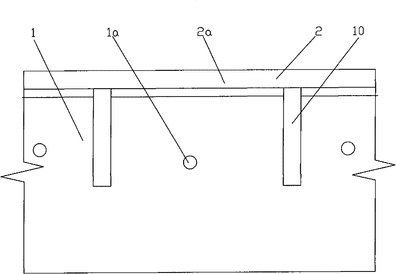 Integral type T-shaped outer cantilever roads and construction method thereof